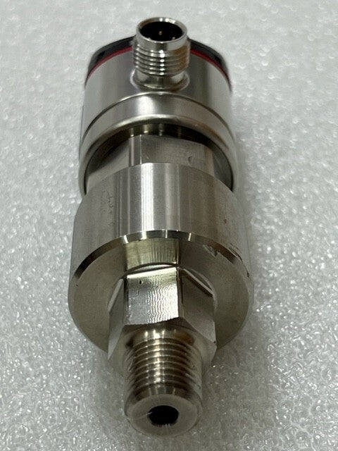 Keyence GP-M010 10-30VDC Digital Pressure Sensor Used