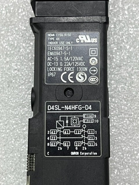 Omron D4SL-N4HFG-D4 Safety Interlock Switch (No Actuator Key) Used
