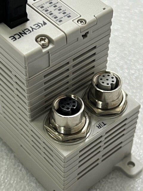 Keyence SL-R11 Intelligent Safety Relay Unit Used