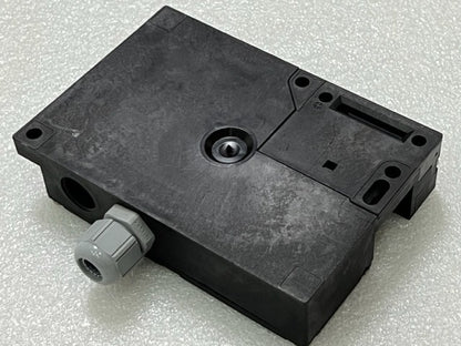Schmersal AZM161CC-24RKA-024-M16 Safety Interlock Switch (No Actuator) Used