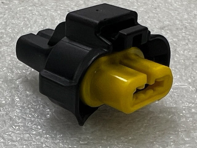 Yazaki PC2VPGJ19JAUNE 2 Wire Silicon Sealed Connector Housing New - 20 Pcs