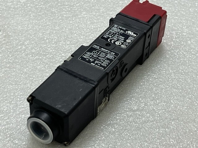 Omron D4SL-N4HFG-D4 Safety Interlock Switch (No Actuator Key) Used