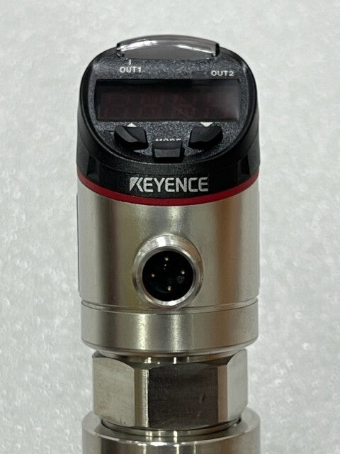 Keyence GP-M010 10-30VDC Digital Pressure Sensor Used