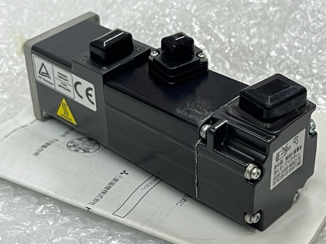 Mitsubishi Electric AC Servo Motor HF-KP13B 100W 3AC 106V 0.8A 3000r/min New