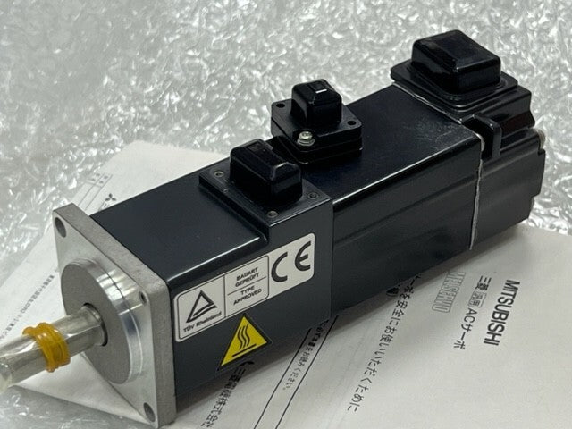 Mitsubishi Electric AC Servo Motor HF-KP13B 100W 3AC 106V 0.8A 3000r/min New