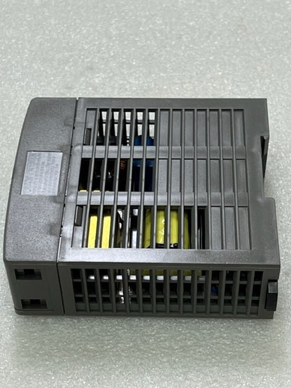 IDEC PS5R-VD24 Input 100-240VAC 50/60Hz Output 24VDC 2.5A Power Supply Unit New