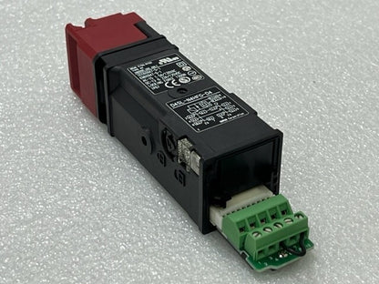 Omron D4SL-N4HFG-D4 Safety Interlock Switch (No Actuator Key) Used