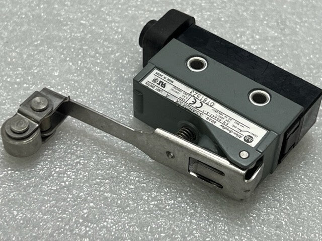 802B-SSAR2SSX Ser A 10A 250V Roller Lever Limit Switch New No Box
