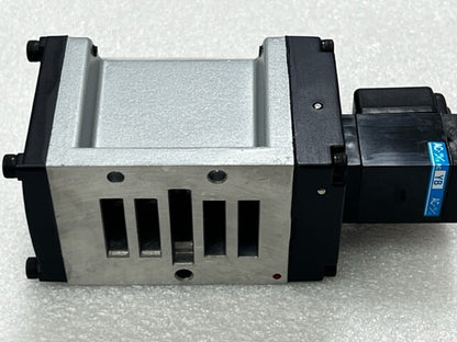 Parker Kuroda PMS2408-NB-100G AC100/110V Manifold Solenoid Valve New