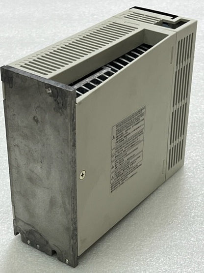 Mitsubishi Electric MR-J2S-70A 750W AC Servo Drive Amplifier Used