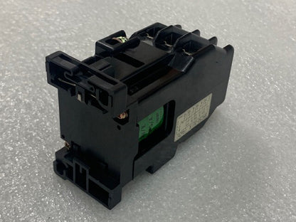 Fuji Electric SRC50-2U/X 4a2b Magnetic Contactor Coil 100/110VAC New