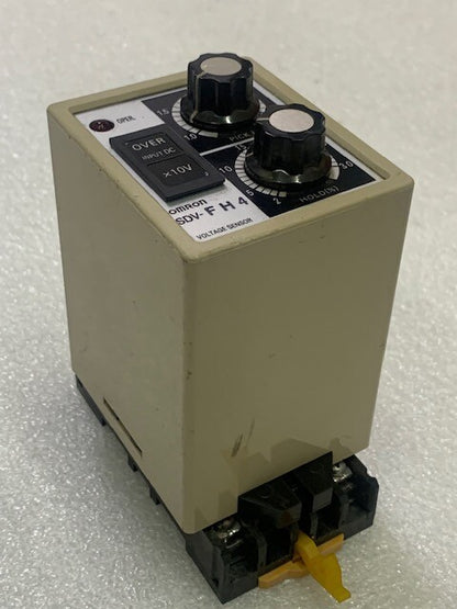 Omron SDV-FH4 Voltage Sensor Controller Input 100/110VAC Used Good Condition