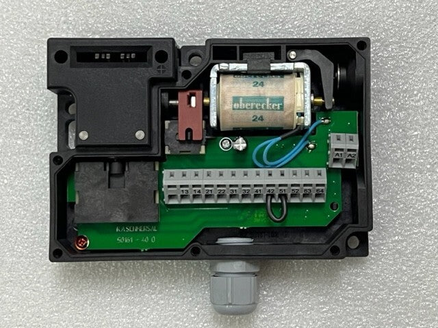 Schmersal AZM161CC-24RKA-024-M16 Safety Interlock Switch (No Actuator) Used