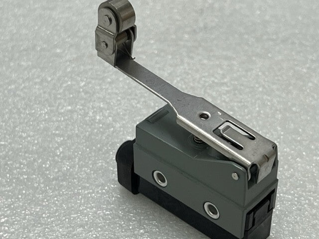 802B-SSAR2SSX Ser A 10A 250V Roller Lever Limit Switch New No Box