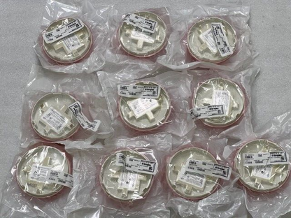 Lot of 10 Pcs - Simplex 4098-9733 Analog Heat Detector Head New in Sealed Bag