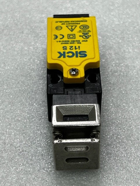 SICK i12-SB213 IP67 Safety Switch Used Good Condition