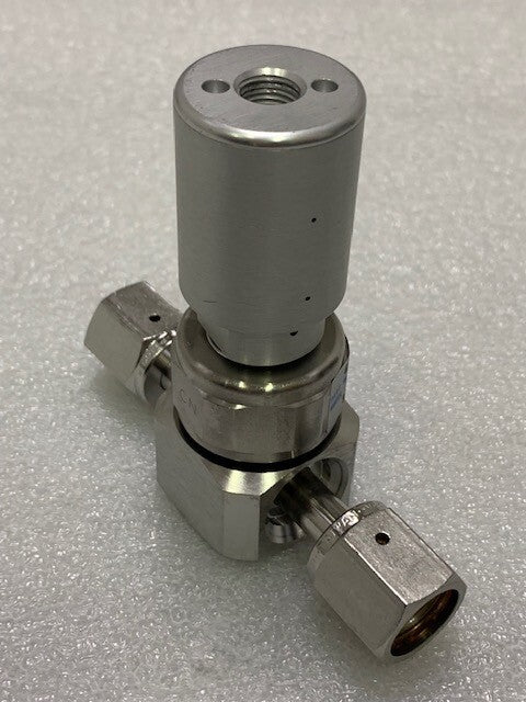 Veriflo Diaphragm Valve 944AOPLPNCSFSFF 316L 373521 125 PSI MAX Used