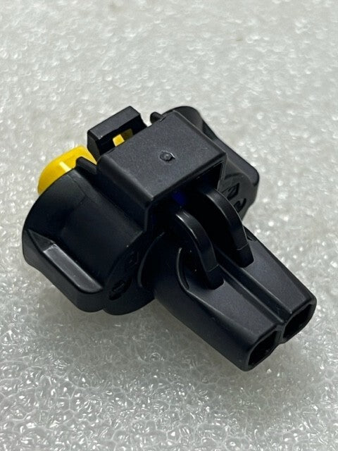 Yazaki PC2VPGJ19JAUNE 2 Wire Silicon Sealed Connector Housing New - 20 Pcs