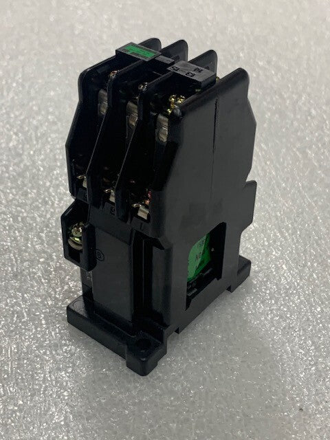 Fuji Electric SRC50-2U/X 4a2b Magnetic Contactor Coil 100/110VAC New