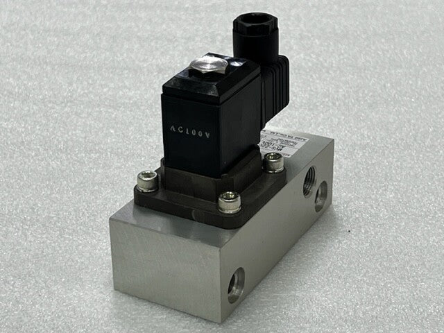 Azbil TA Co MVS-2203M-17 AC100V Air Ejector Solenoid Valve New in Box