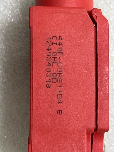 440P-COHS11D4 Guard Master Offset Hinge Actuator Type Limit Switch New No Box