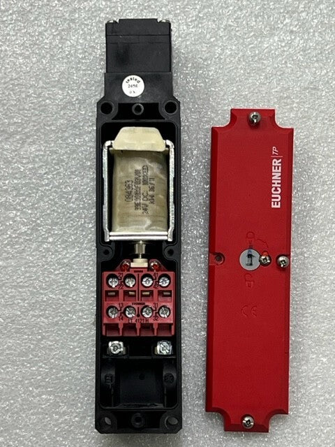 Euchner TP4-4121A024M Safety Interlock Switch (Without Actuator Key) Used