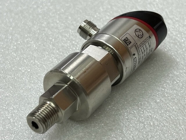 Keyence GP-M010 10-30VDC Digital Pressure Sensor Used