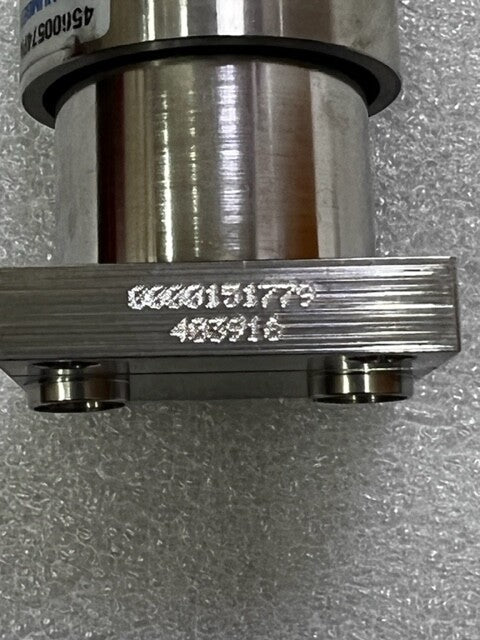Parker Veriflo Valve SQMICROHF502PUPG6010 P/N 45600574PA Used Good Condition