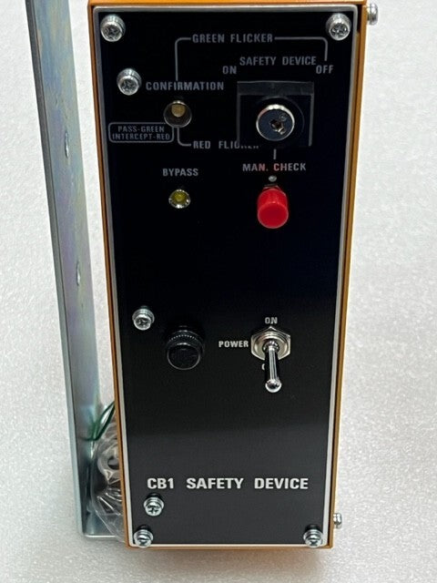 Riken Optech Corporation CB1-S Control Box for RPM Safety Light Curtain New