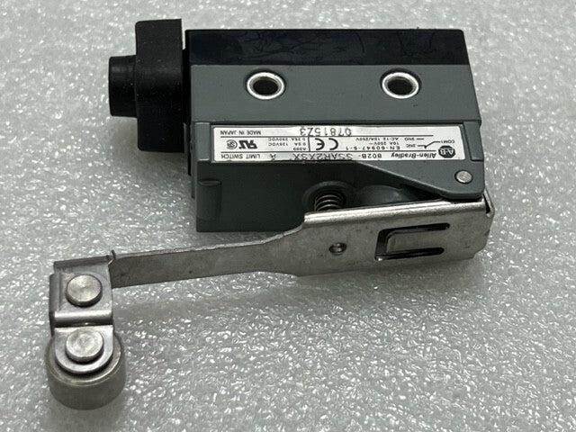 802B-SSAR2SSX Ser A 10A 250V Roller Lever Limit Switch New No Box