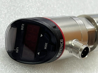 Keyence GP-M010 10-30VDC Digital Pressure Sensor Used