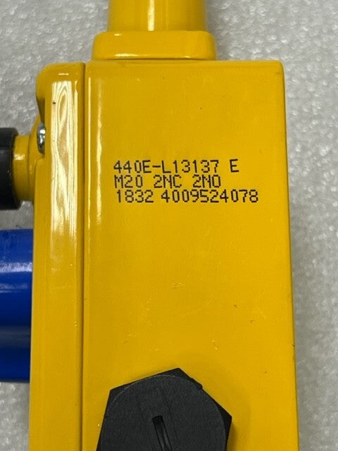 440E-L13137 Ser E Lifeline 4 Guardmaster Safety Cable Pull Switch New No Box