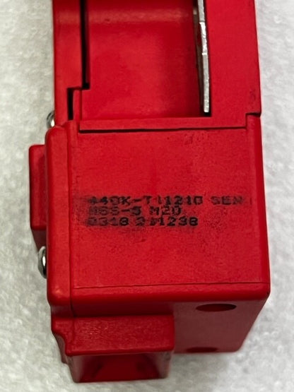 440K-T11210 Trojan 5 Guardmaster Safety Switch Used (Top Connection) Good Cond