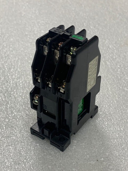 Fuji Electric SRC50-2U/X 4a2b Magnetic Contactor Coil 100/110VAC New
