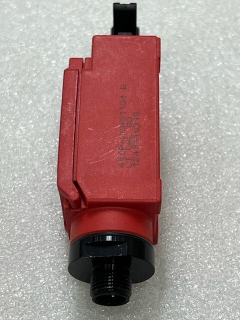 440P-COHS11D4 Guard Master Offset Hinge Actuator Type Limit Switch New No Box