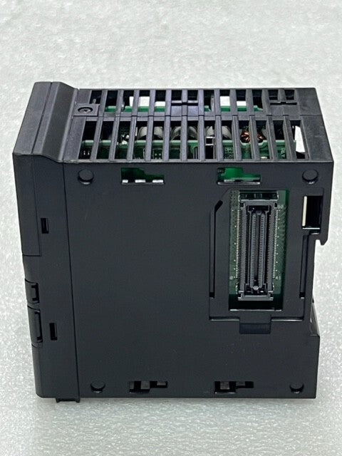 Keyence KV-7500 EtherNet /IP Realtime Programmable logic Controller Used