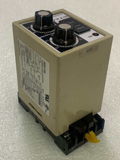 Omron SDV-FH4 Voltage Sensor Controller Input 100/110VAC Used Good Condition